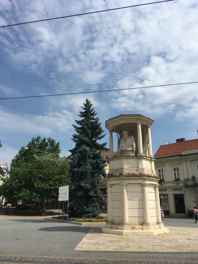 Mse Apartman Miskolc Exterior photo