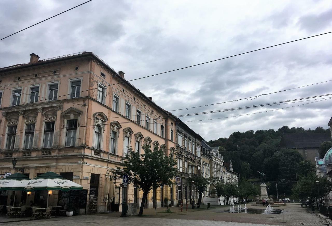 Mse Apartman Miskolc Exterior photo