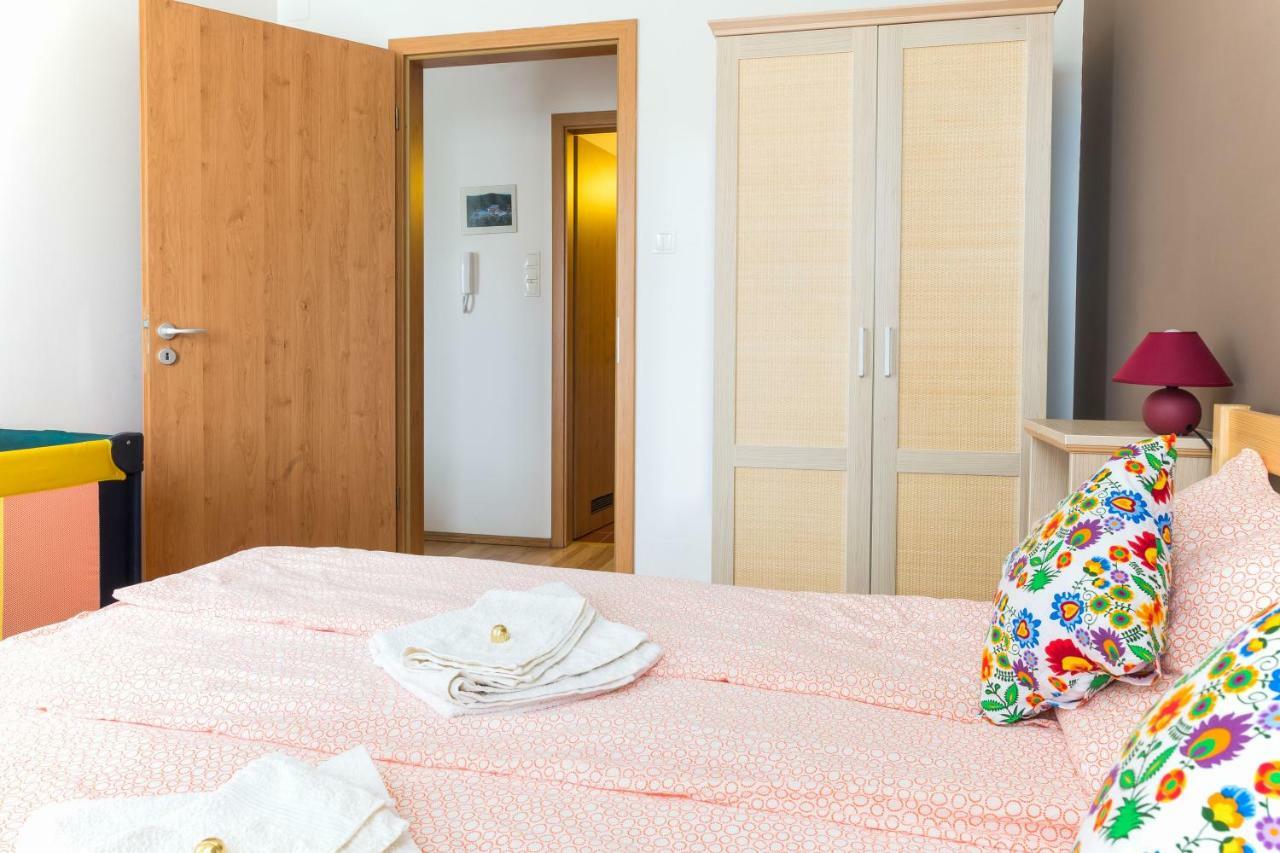 Mse Apartman Miskolc Exterior photo